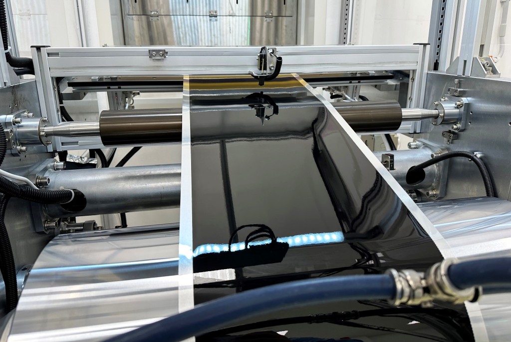 Vyrobili prvé slovenské batérie do elektromobilov. Závod pri Trnave ich vyrába na mieru